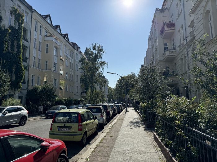 Auch Gegenlichtaufnahmen sind mit dem iPhone 15 Pro kein Problem, weder mit der Hauptkamera ...